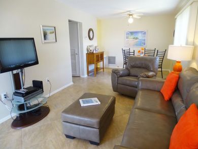 Siesta Key One Bedroom Rental a Short Walk to Beach Siesta Key One Bedroom Rental a Short Walk to Beach